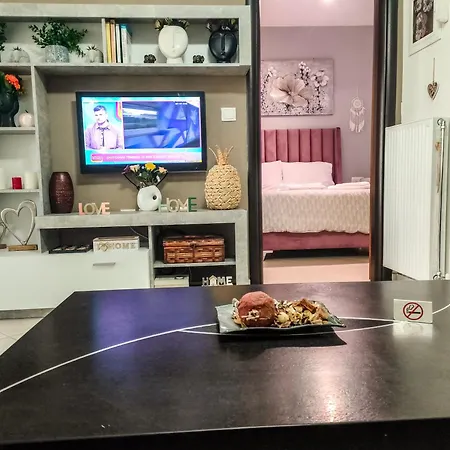 아파트 Mythos House Luxury Apartment!! *